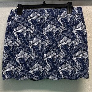 Casey Key Navy and White Leaf Print Skort